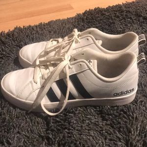 Adidas Tennis Shoes